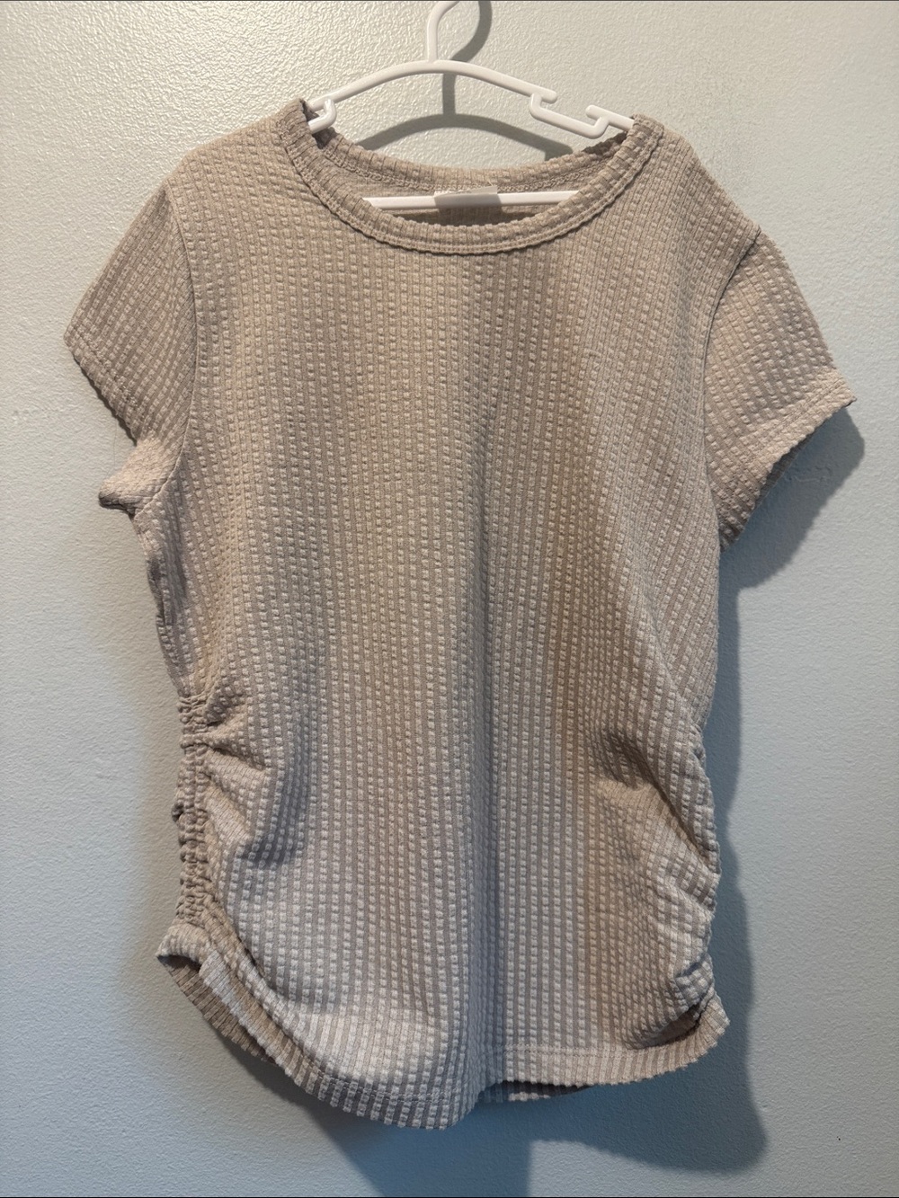 abercrombie kids taupe waffle-knit short sleeve tee